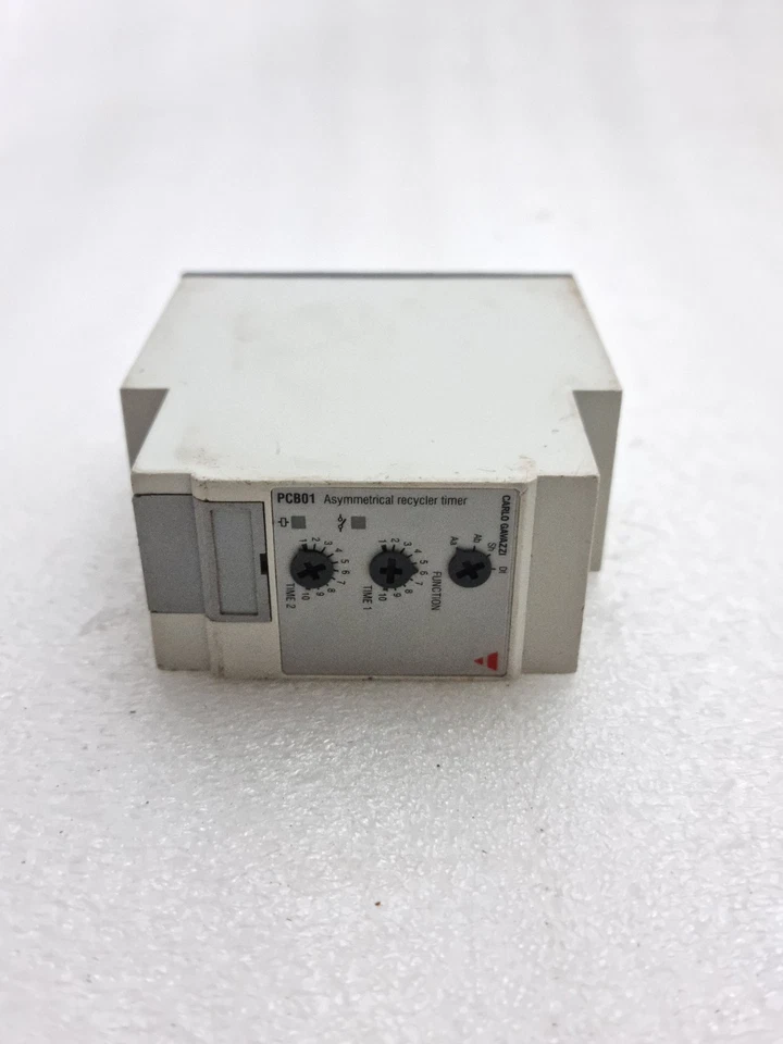 Carlo Gavazzi PCB01DM24 Asymmetrical Recycler Timer Made in Italy PCB01DM24
